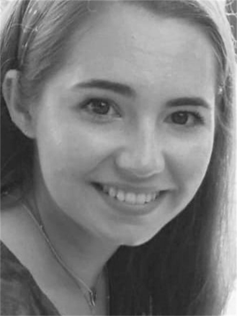 Photograph of Robyn Mills